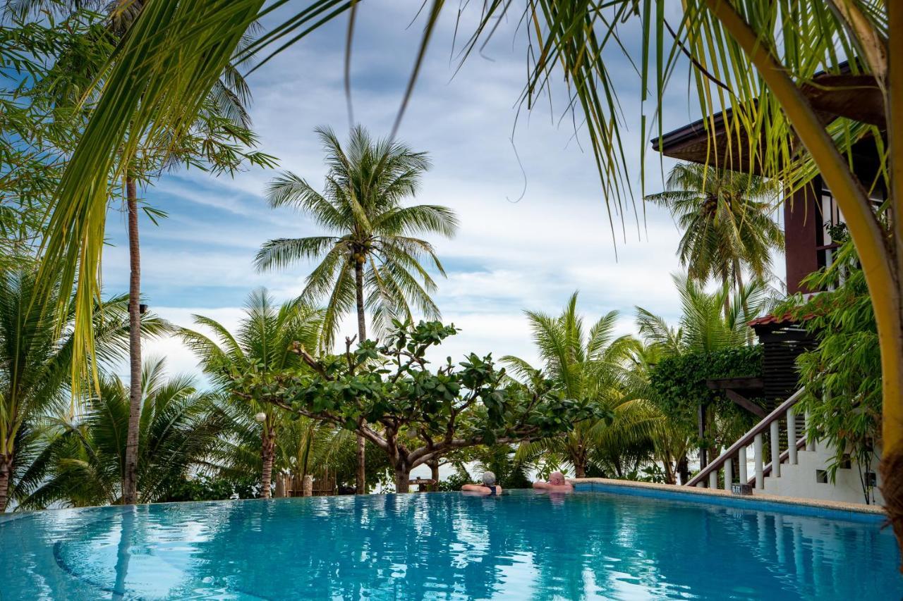 Island View Beachfront Resort Анда Екстер'єр фото